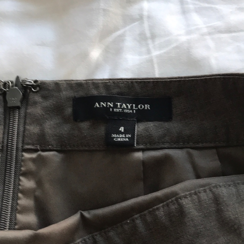 Ann Taylor Brownish Grey Pencil Skirt - Picture 2 of 2